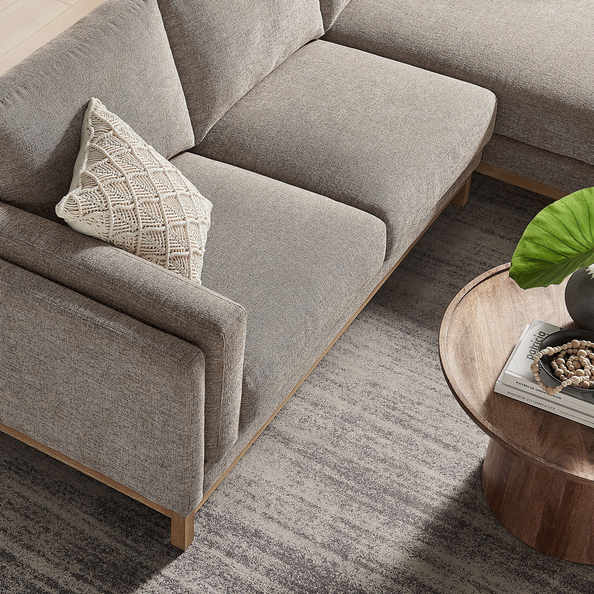 Roscoe Right-Facing Fabric Sectional Sofa with Chaise