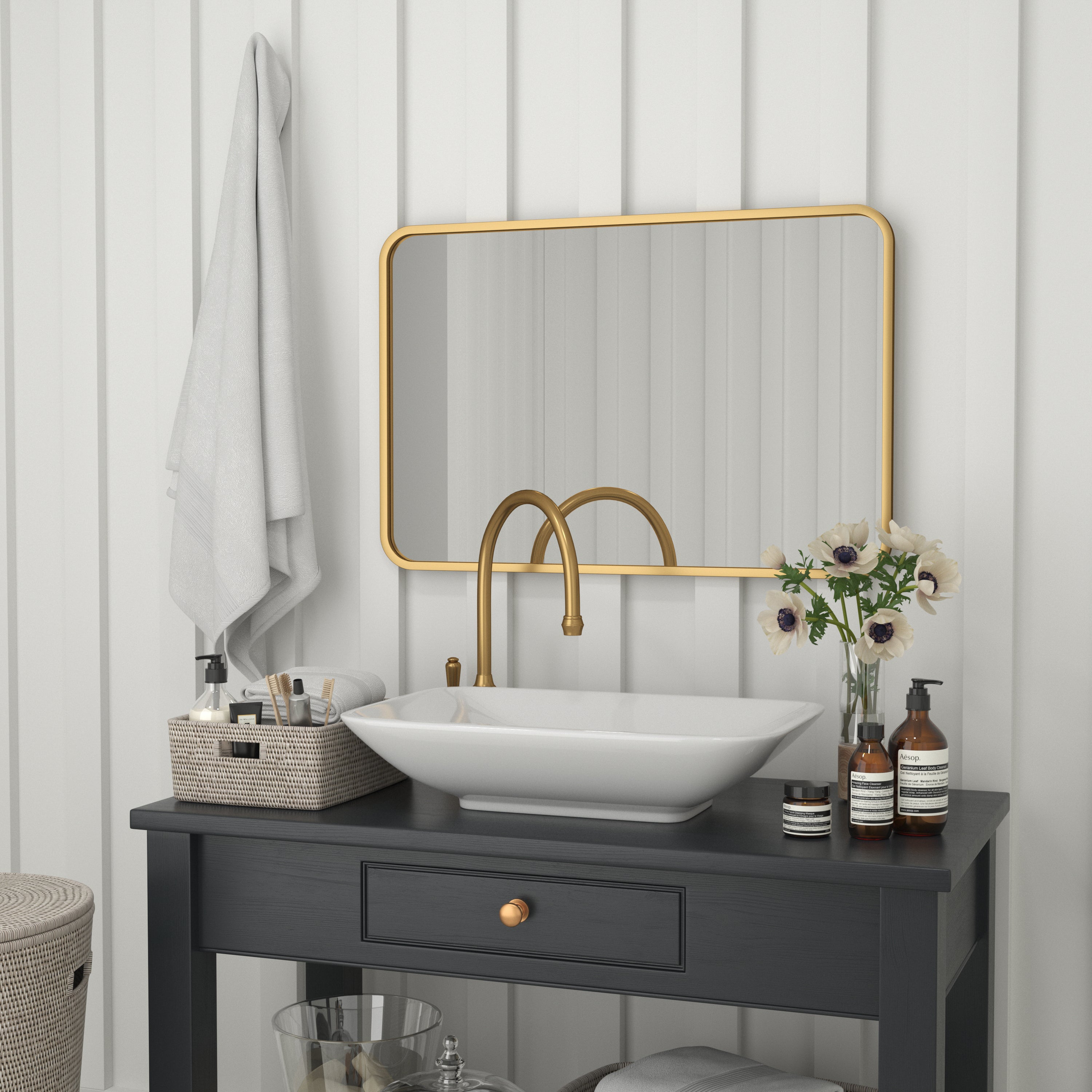 Jada Decorative Wall Mirror - Rounded Corners, Bathroom & Living Room Glass Mirror Hangs Horizontal Or Vertical