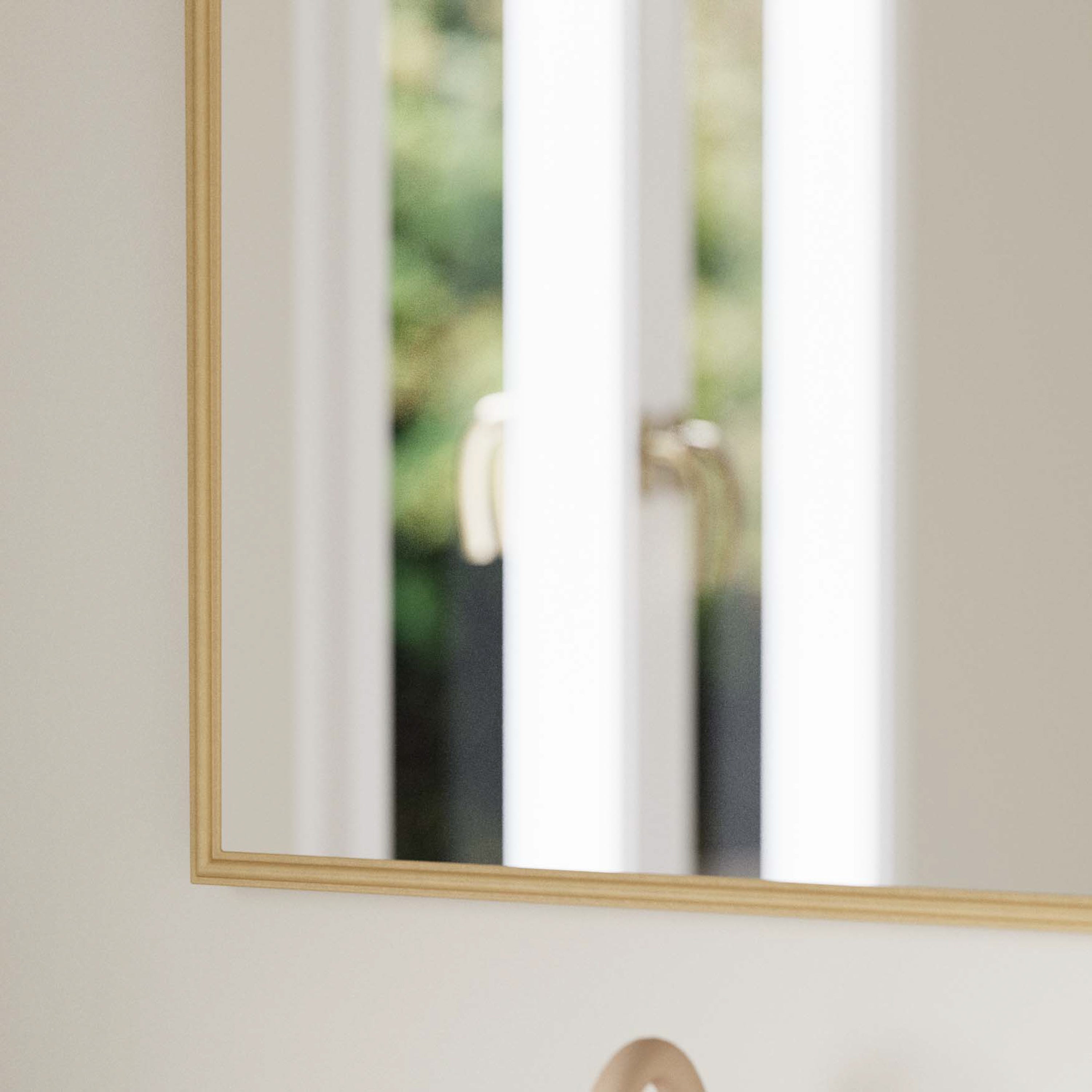 Esme Traditional Arched Wall Mirror with Baroque Detail - Large Accent Mirror for Bathroom, Entryway, Dining Room, & Living Room