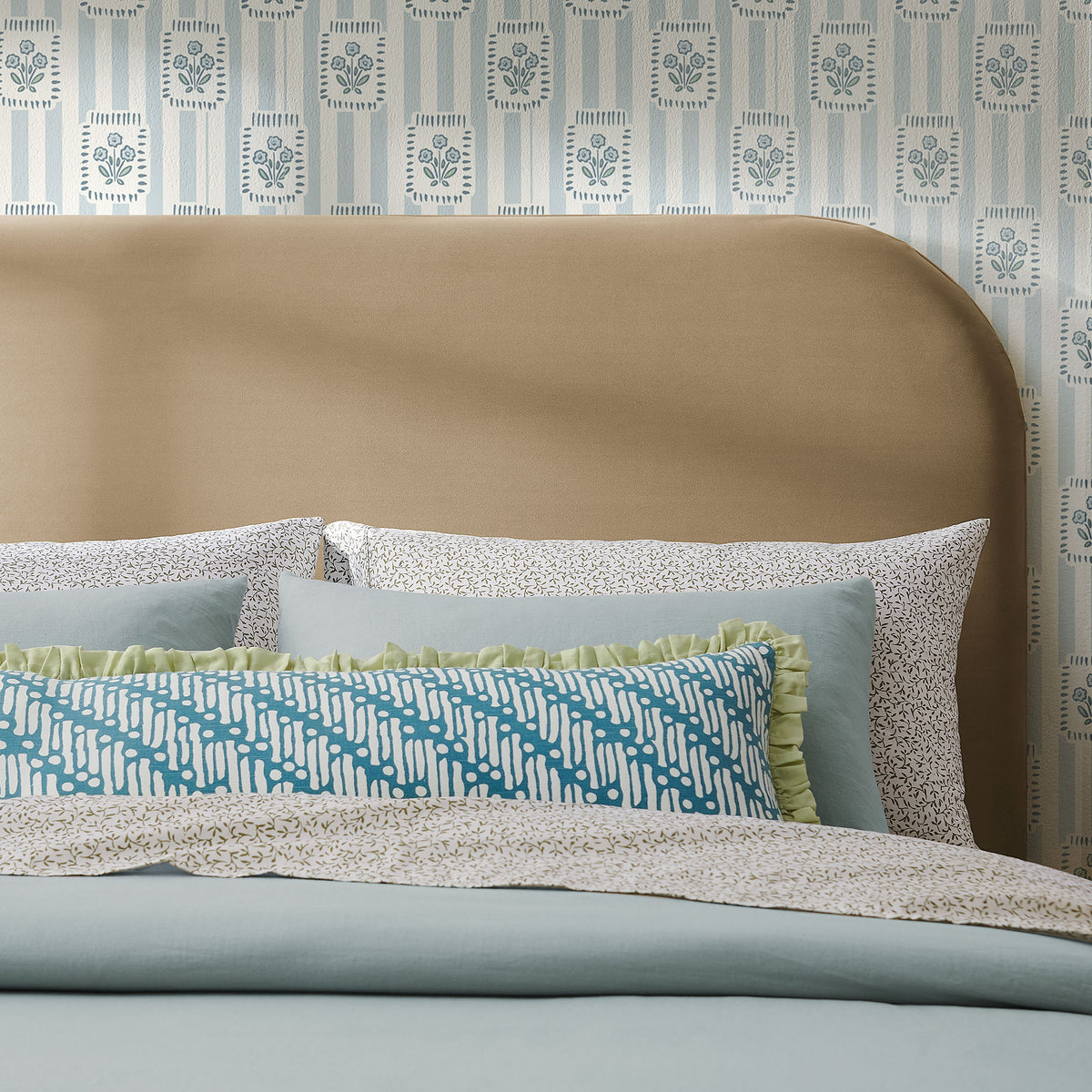 Keynote Stain-Resistant Performance Velvet Headboard