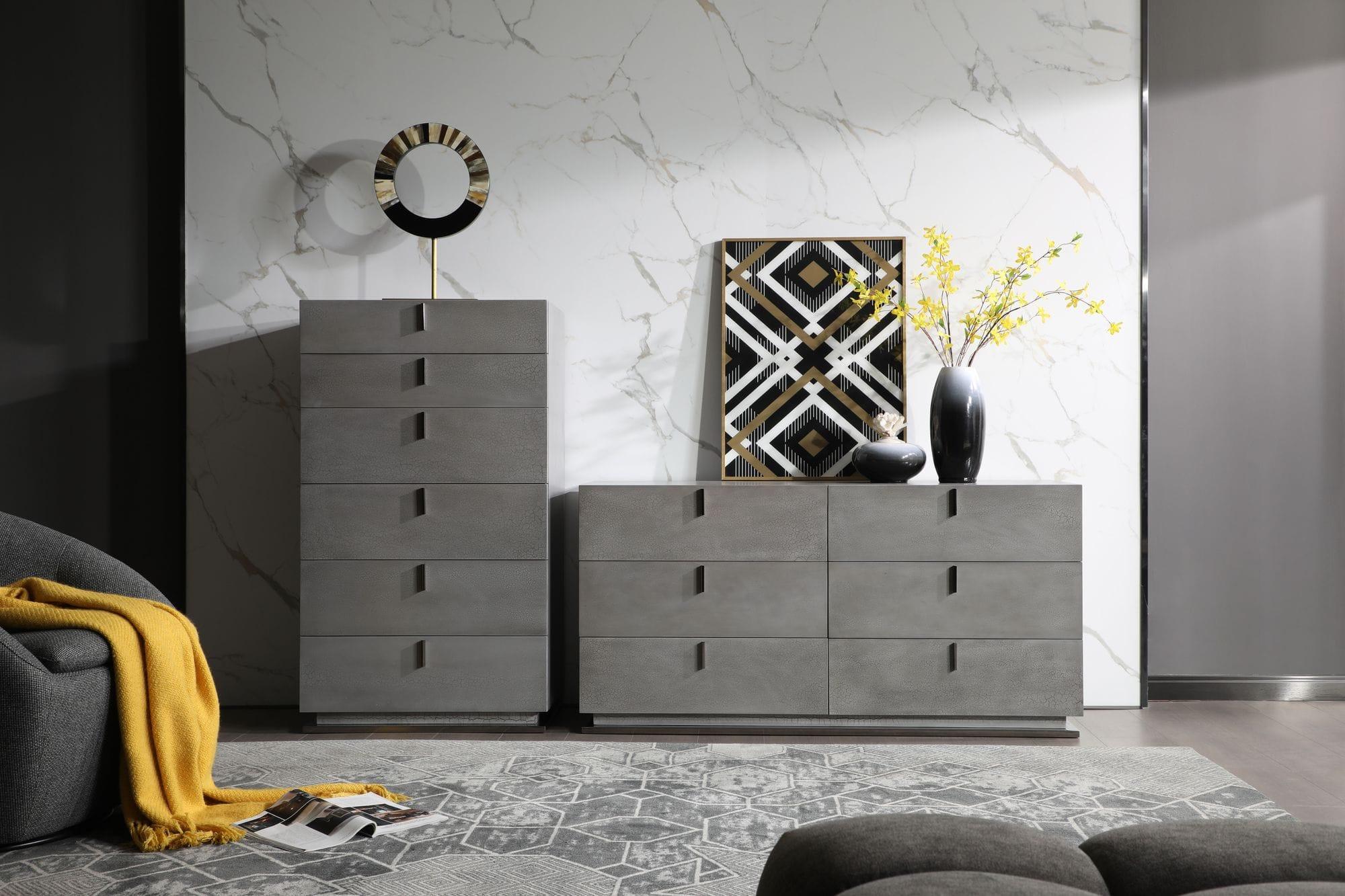 Buckley Modern Crackle Chest