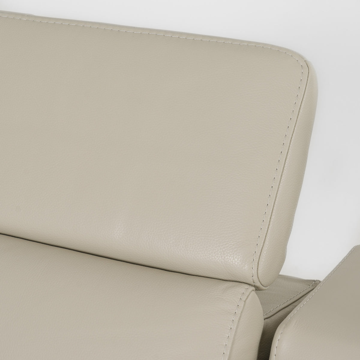 Frazier - Modern Leather Sectional Sofa with 3 Recliners and Console