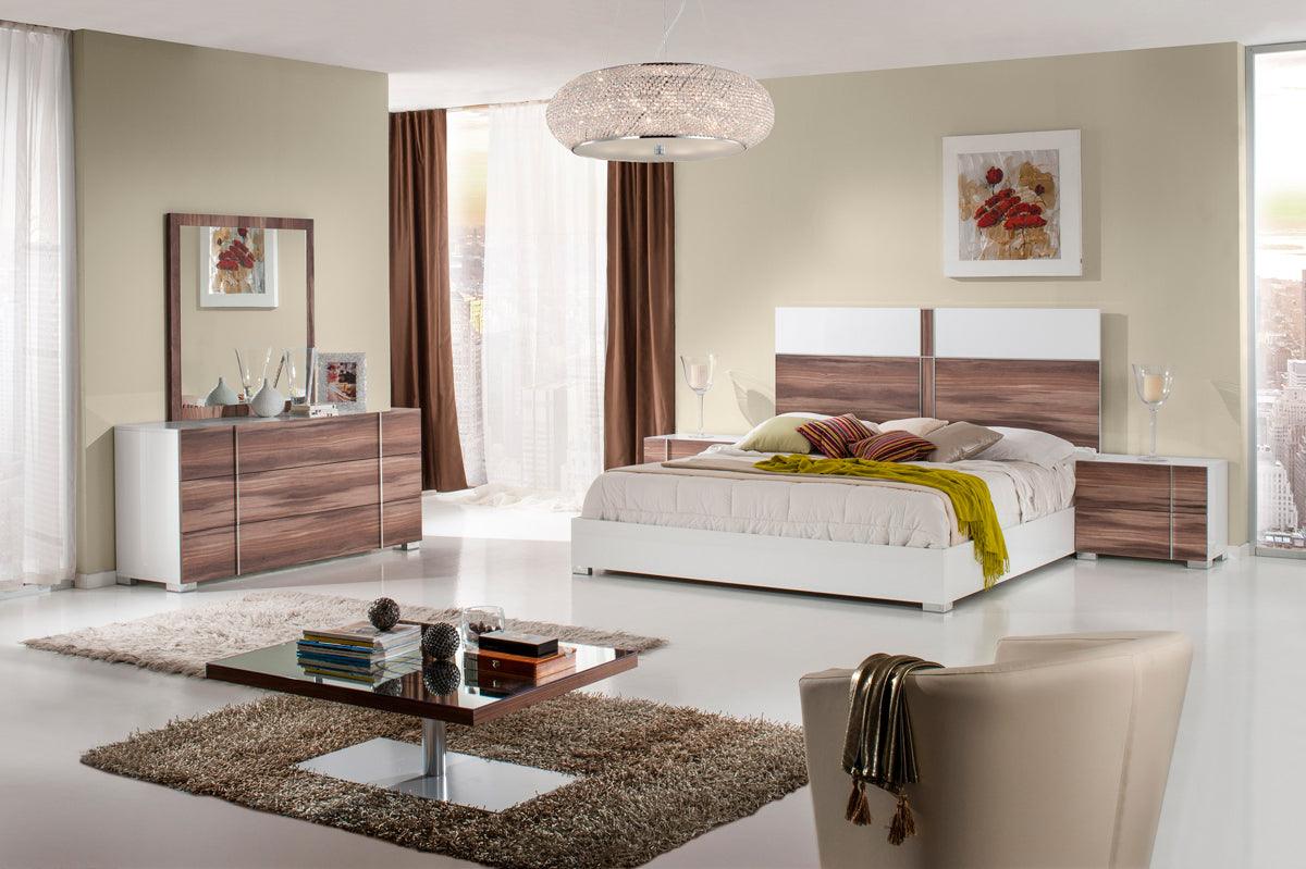 Nova Domus Giovanna Italian MidCentury Mirror