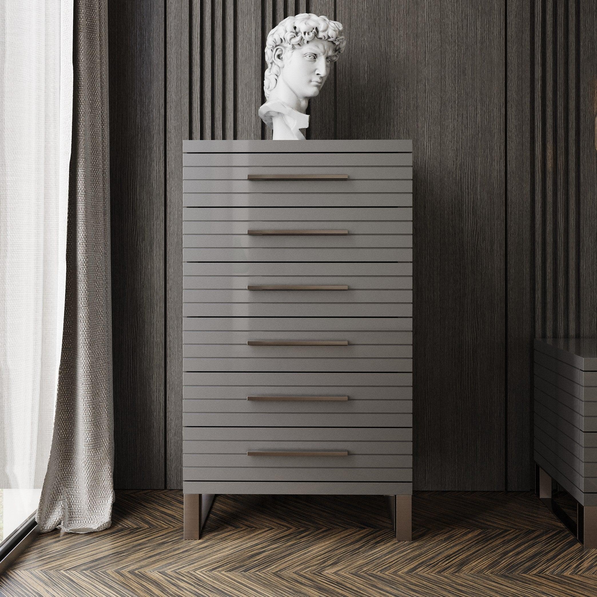 Splendor High Gloss Slatted Chest