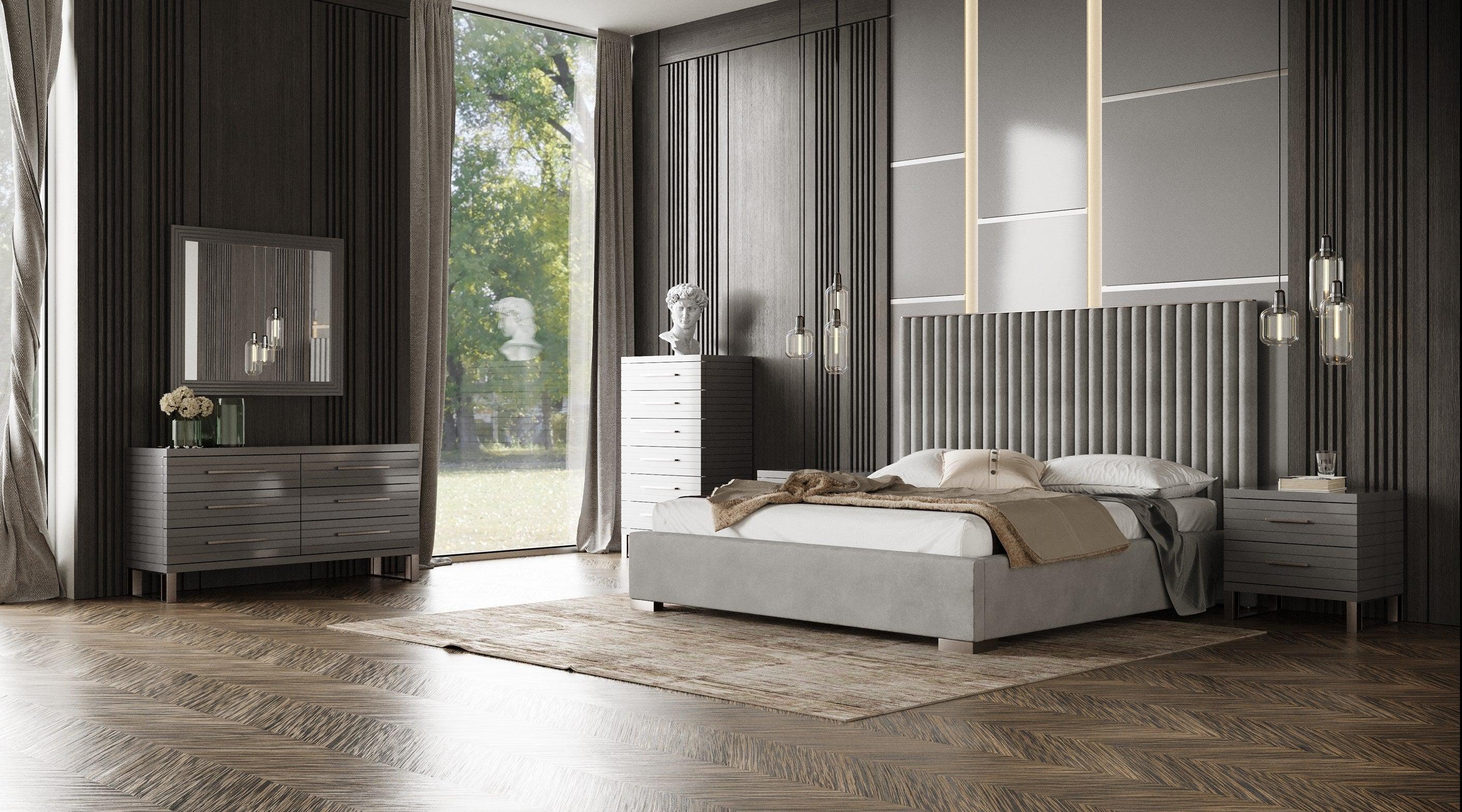 Splendor High Gloss Slatted Chest