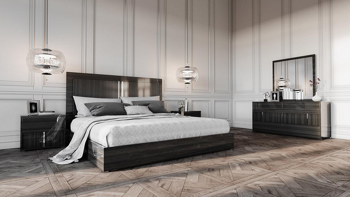 Ari Italian Modern Dresser